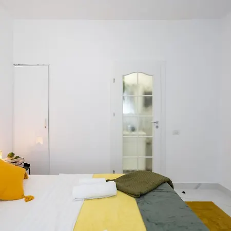 Light-monza-unirii Apartament