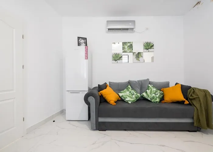 Light-monza-unirii アパート